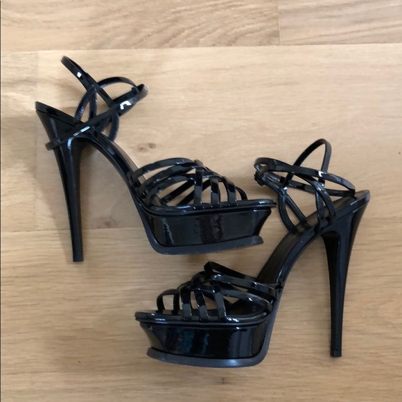 Saint Laurent Tribute 105 Woven Sandals. - Picture 4 of 16